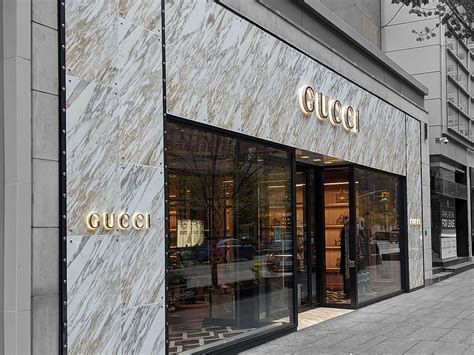 gucci outlet toronto|130 bloor street west toronto.